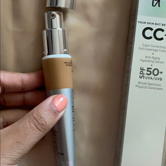 It cosmetics cc+ color correcting cream - Picture 3 of 6